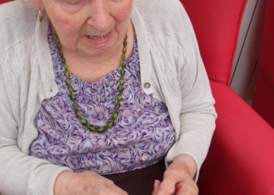 Making friendship bracelets at Woodstock Residential Care Home 2 of 3
