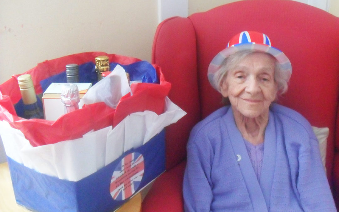 Woodstock Residential Care Home receives a beautiful hamper gift for VE Day