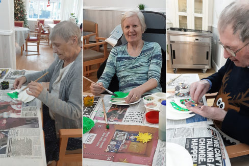 Festive crafts at Woodstock Residential Care Home