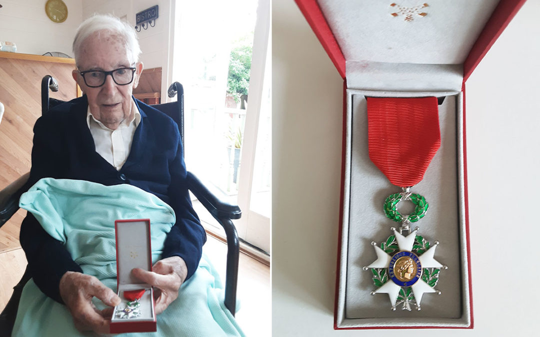 Gordon at Woodstock Residential Care Home awarded Légion D’Honneur medal