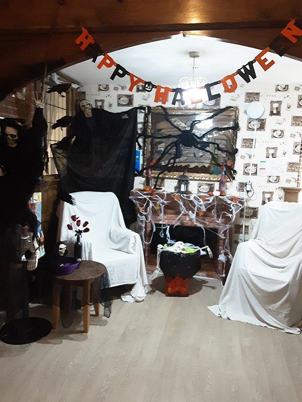 Spooky Halloween decorations at Woodstock Residential Care Home ...
