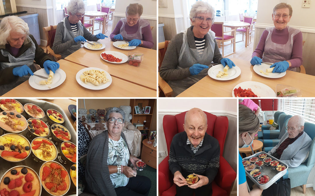 Woodstock Residential Care Home residents make delicious smoothie bowls