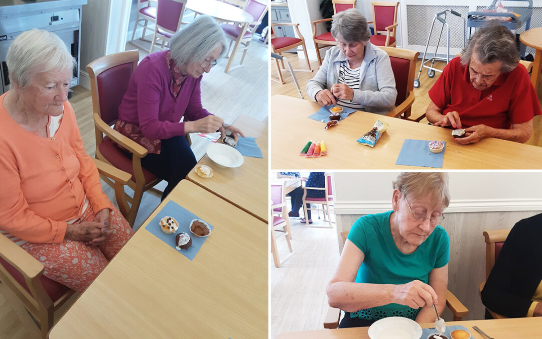 Cake decorating fun at Woodstock Residential Care Home